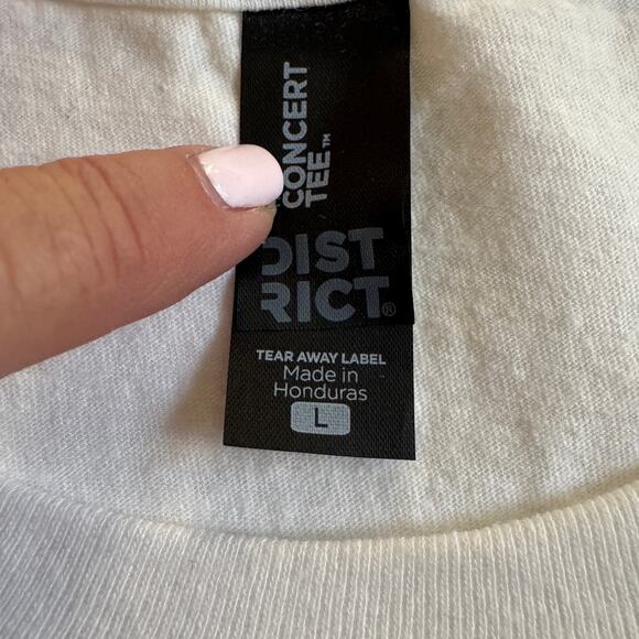 Paramount Studios T Shirt NWOT White Large Logo LA Movie Memorabilia Premier - Picture 3 of 8